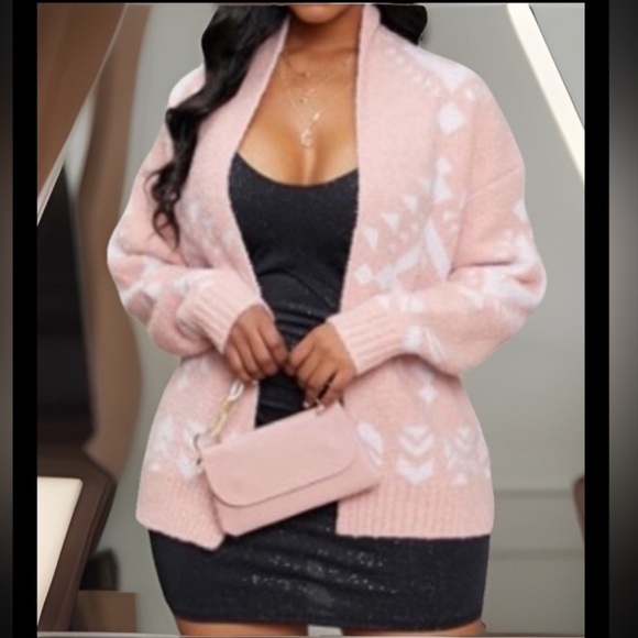 Unique Plush Knitted Pink/White Thick Cardigan W/Boho Decor Ribbed Cuffs & Trim - Picture 3 of 8